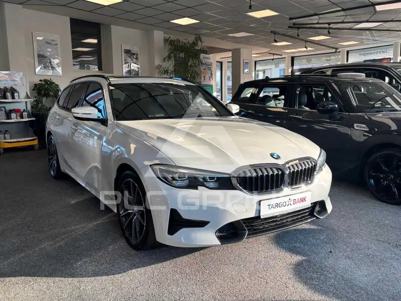 2021 BMW 320