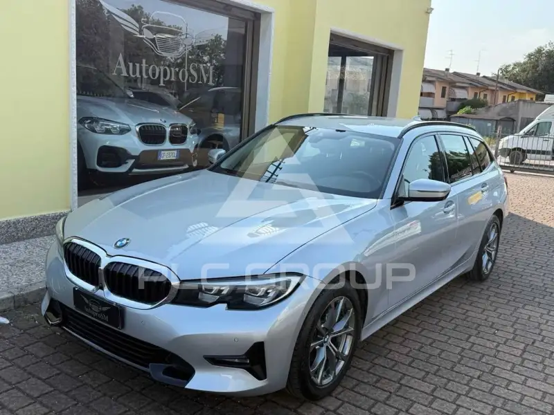 2021 BMW 320
