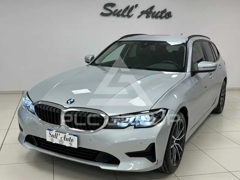 2021 BMW 320