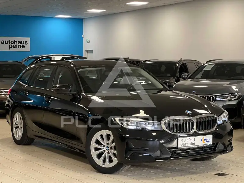 2021 BMW 320
