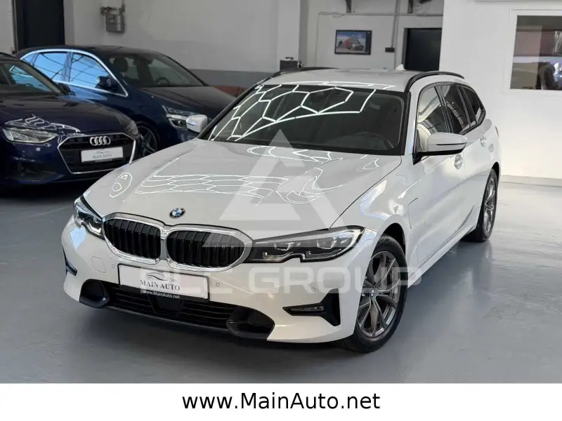 2021 BMW 320