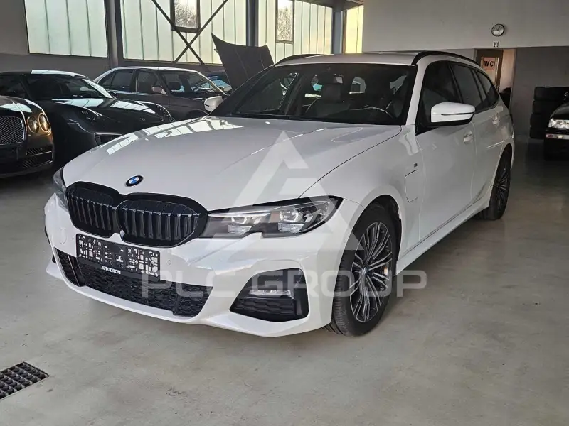 2021 BMW 320
