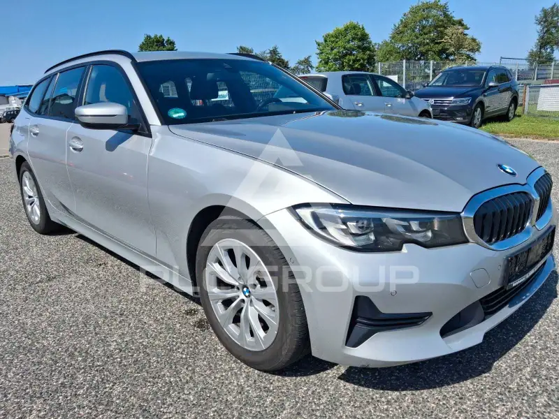 2021 BMW 320