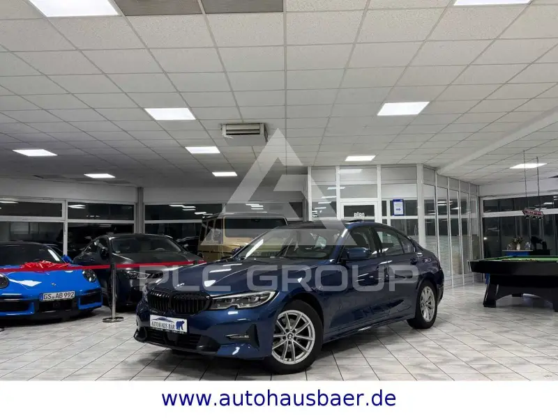 2021 BMW 320