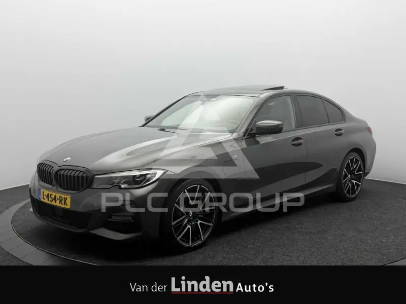 2021 BMW 330