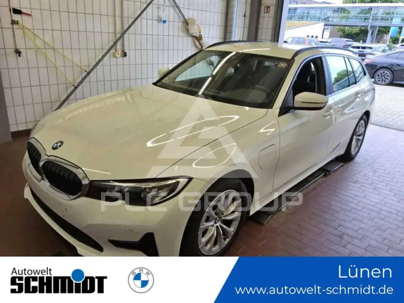 2021 BMW 330