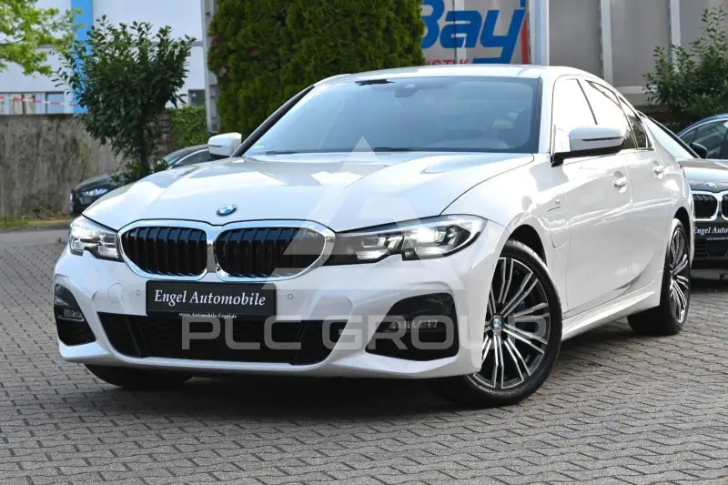2021 BMW 330