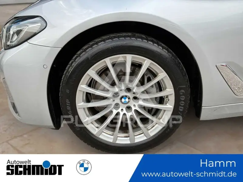 2021 BMW 540