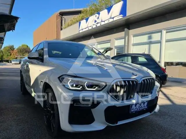 2021 BMW X6