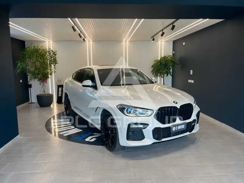 2021 BMW X6
