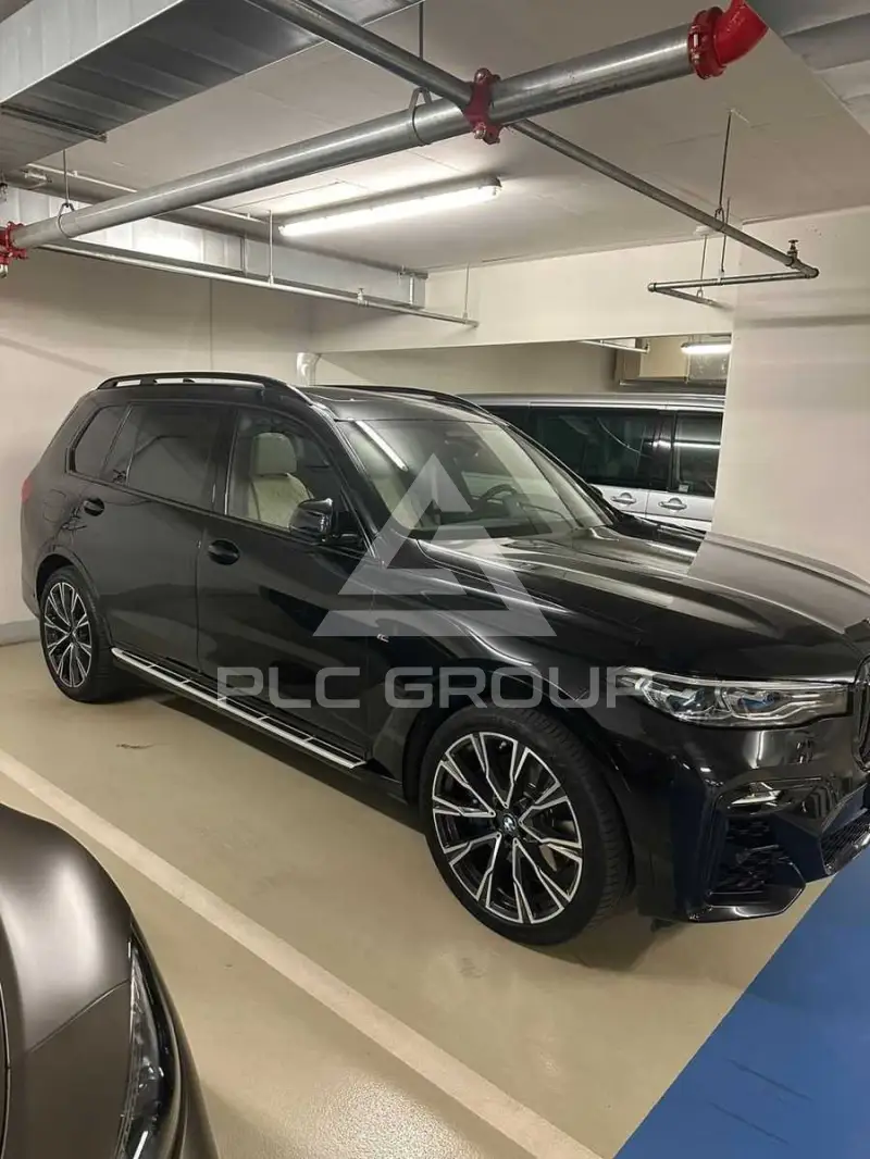 2021 BMW X7