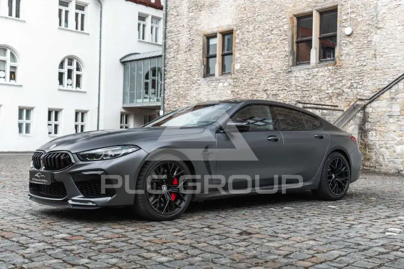 2021 BMW M8
