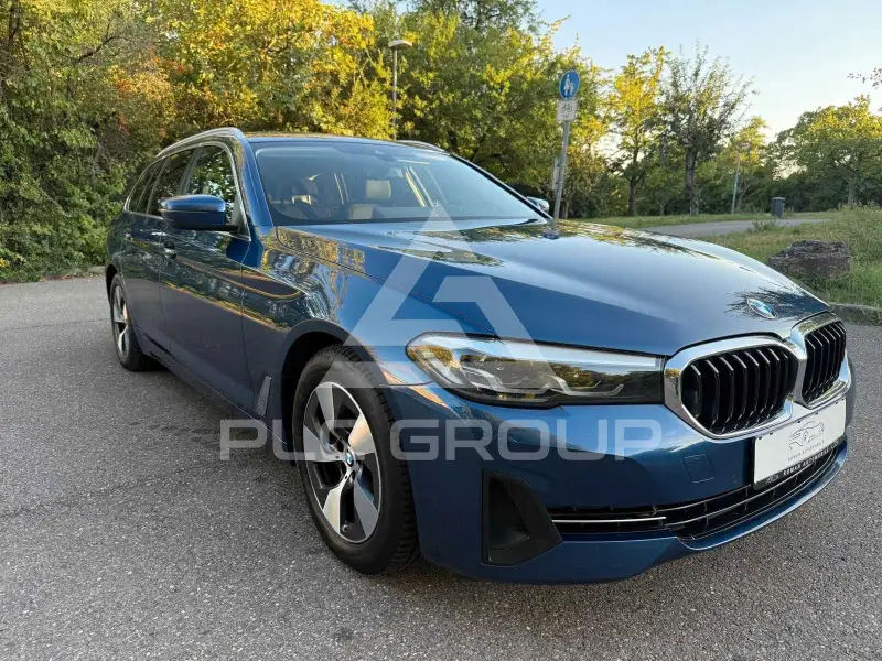 2021 BMW 520