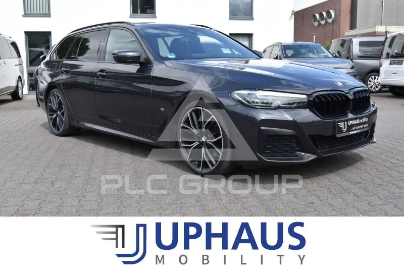 2021 BMW 520