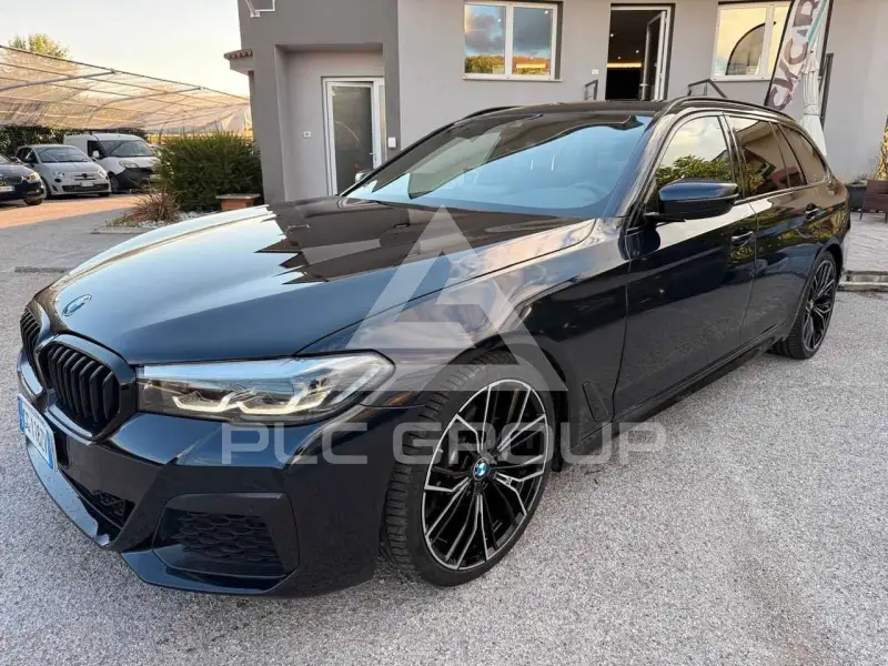 2021 BMW 520