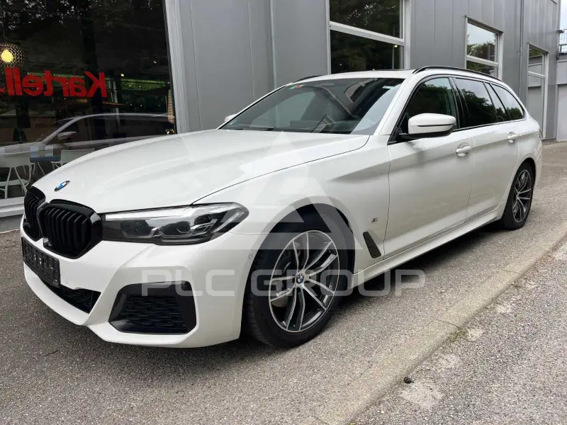 2021 BMW 520
