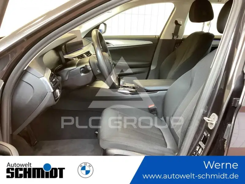 2021 BMW 520