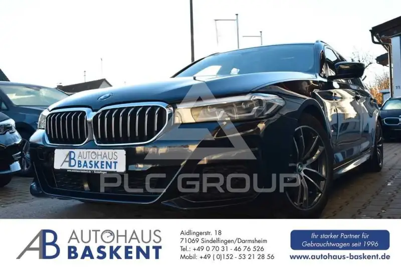2021 BMW 520