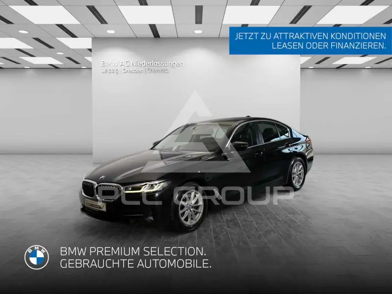 2021 BMW 520