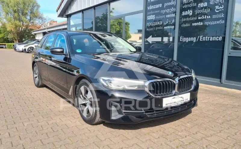 2021 BMW 520