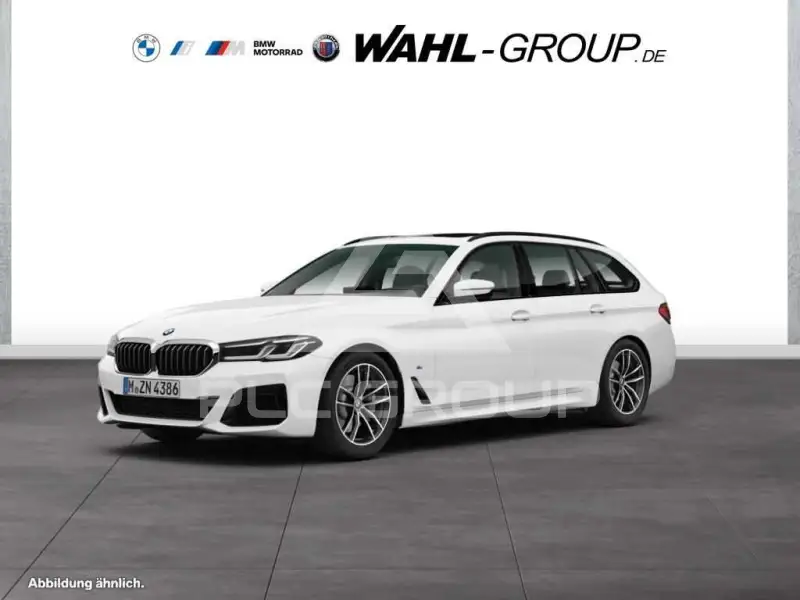 2021 BMW 520