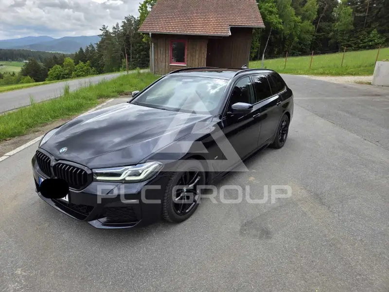 2021 BMW 520
