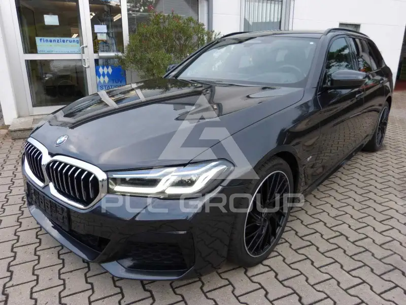 2021 BMW 520