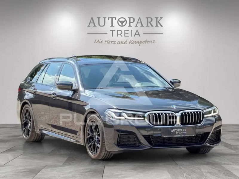 2021 BMW 520