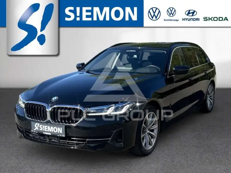 2021 BMW 520
