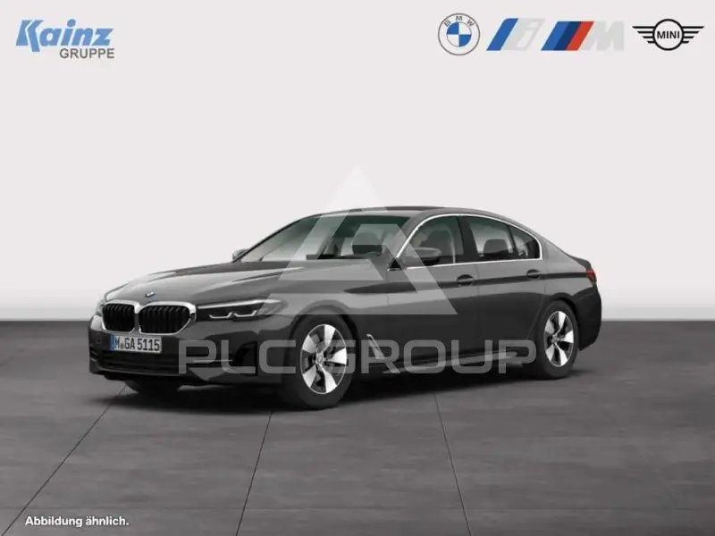2021 BMW 520