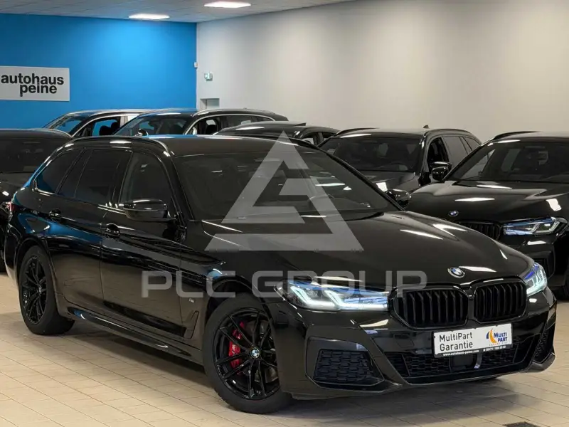 2021 BMW 520
