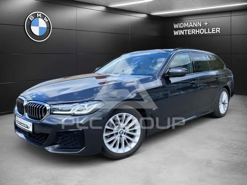 2021 BMW 520