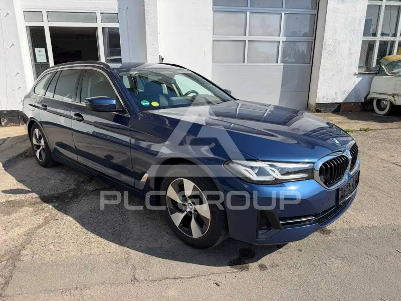 2021 BMW 520