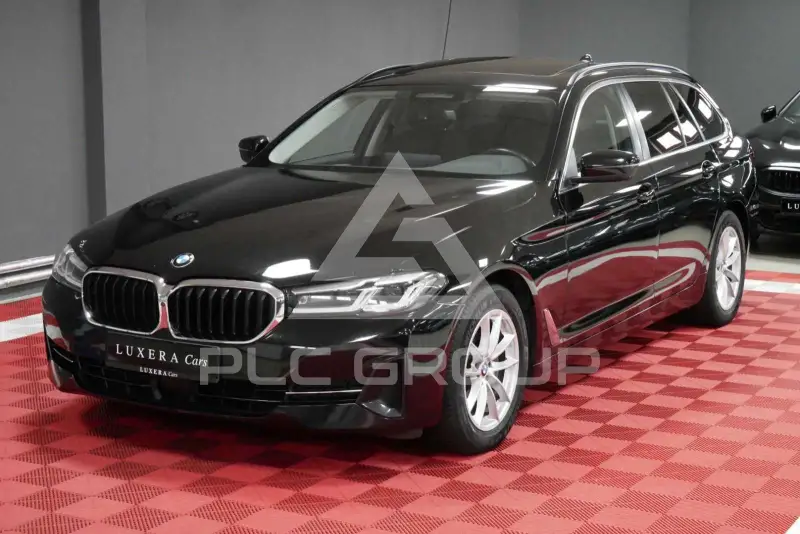 2021 BMW 520
