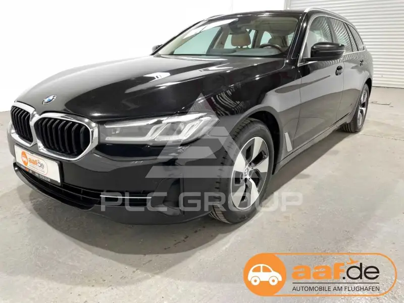2021 BMW 520
