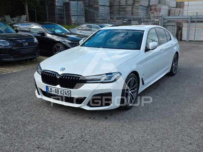 2021 BMW 520