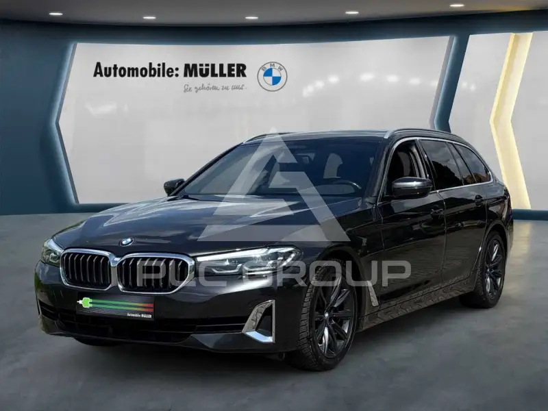 2021 BMW 520