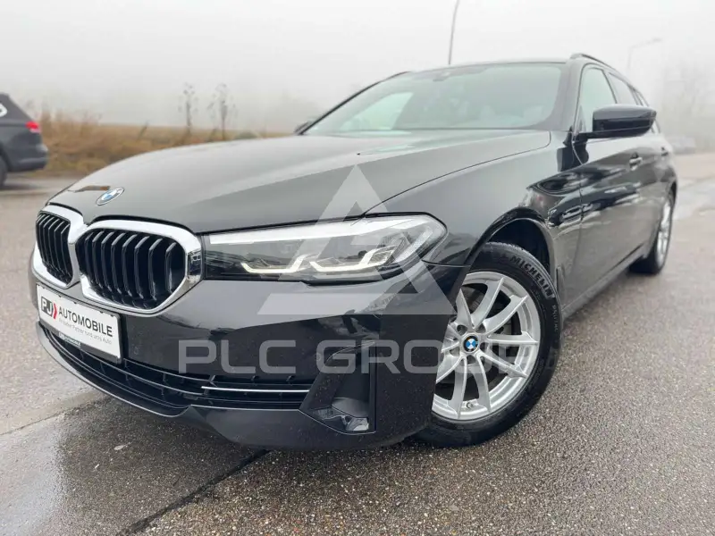 2021 BMW 520