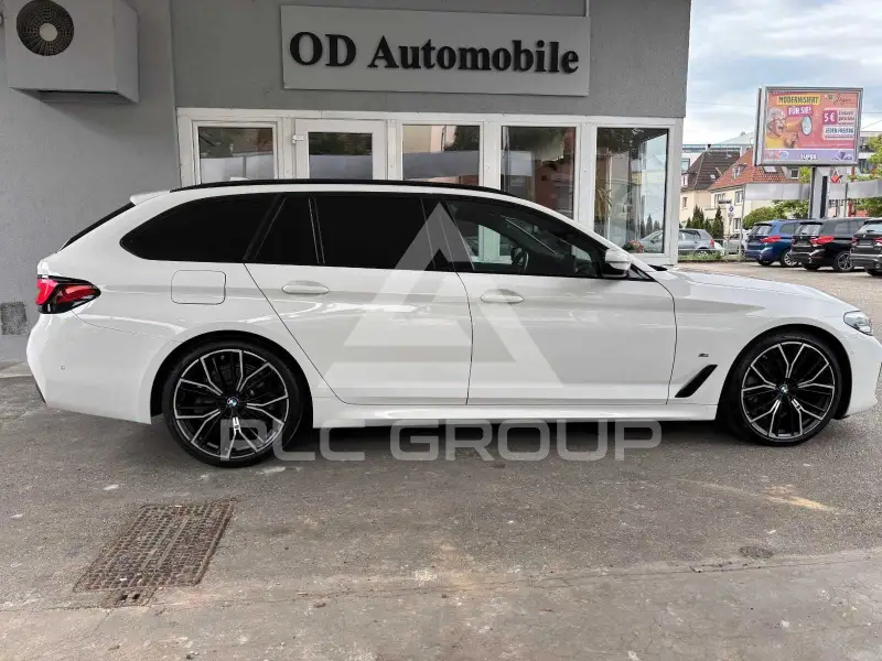 2021 BMW 520