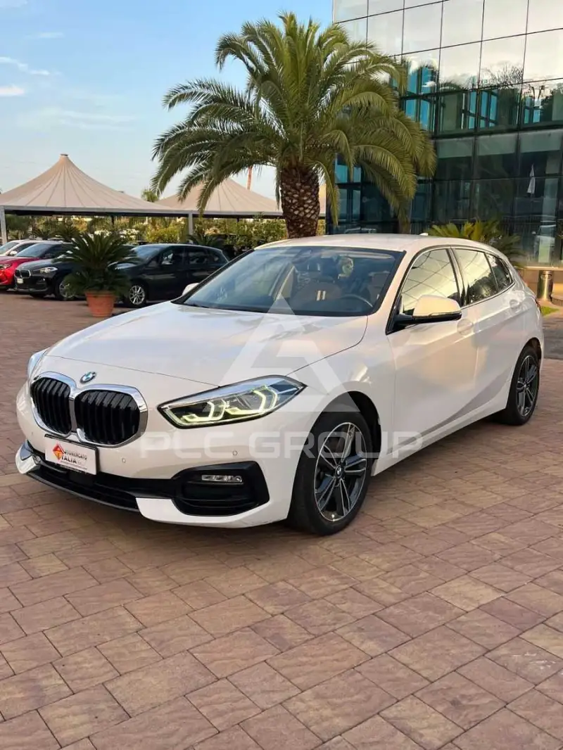2021 BMW 116