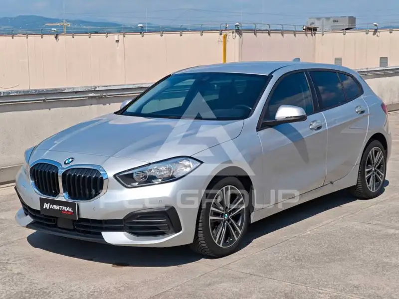 2021 BMW 116