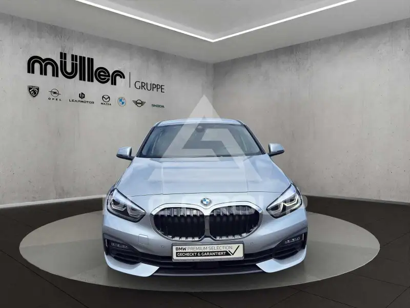 2021 BMW 116