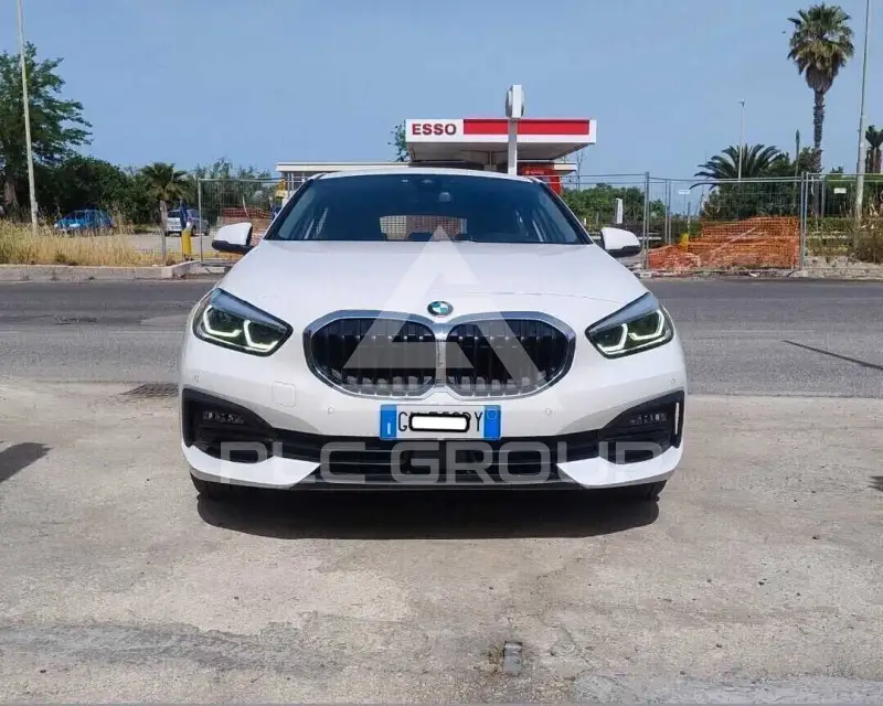 2021 BMW 116