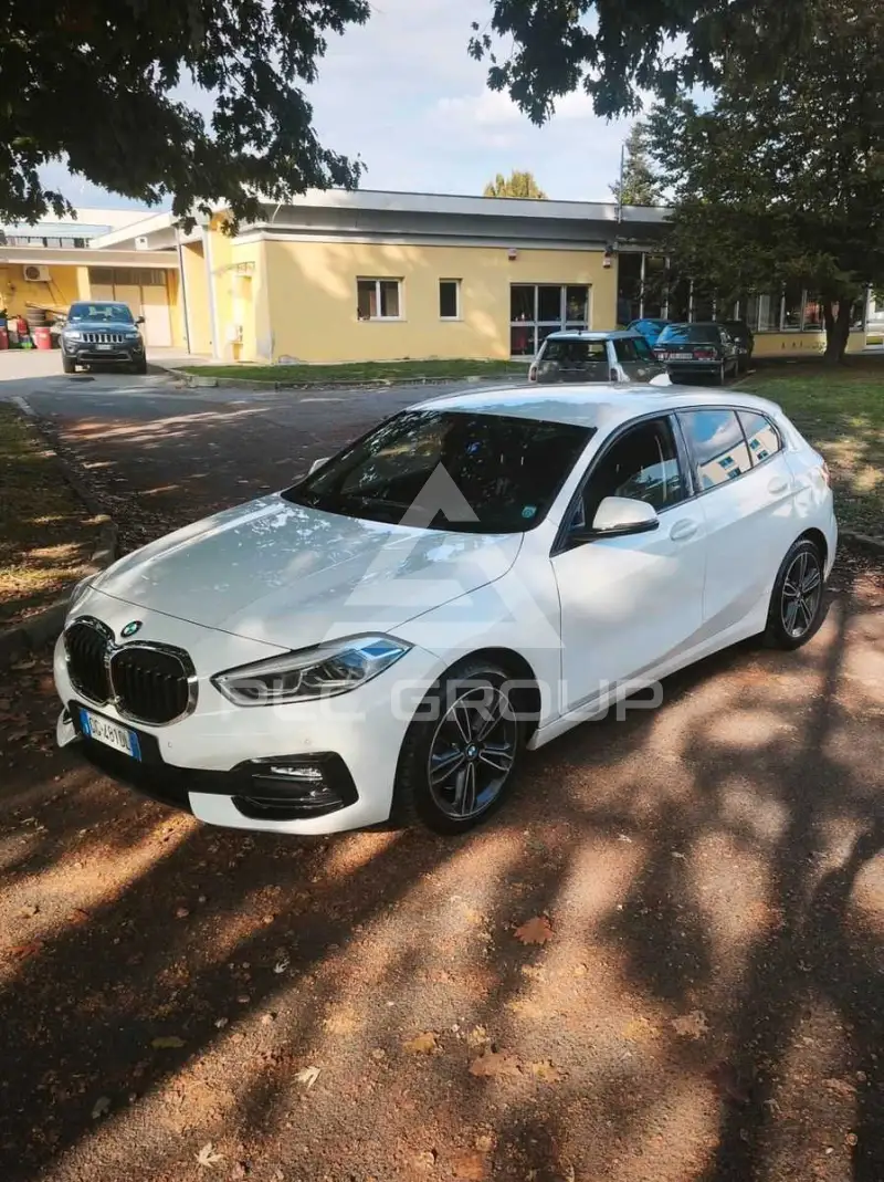 2021 BMW 116
