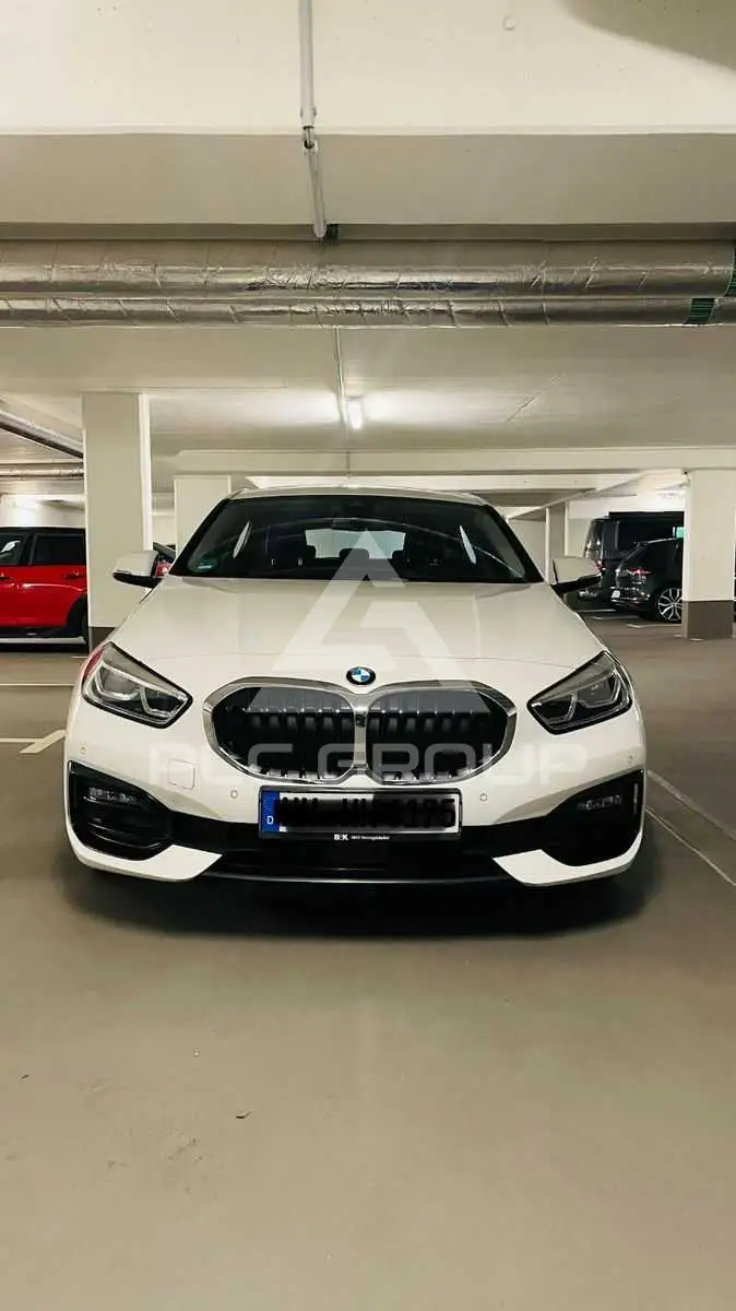 2021 BMW 116