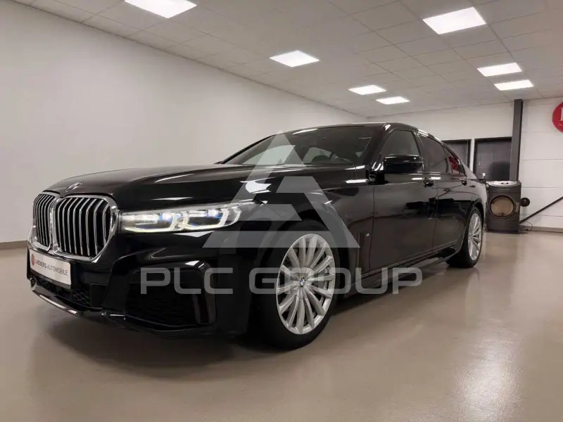 2021 BMW 730
