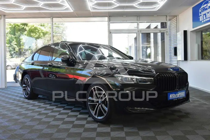 2021 BMW 730