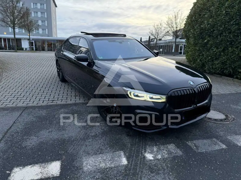 2021 BMW 730