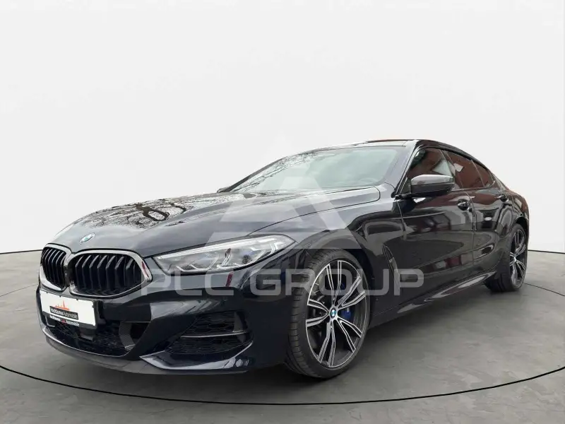 2021 BMW M8