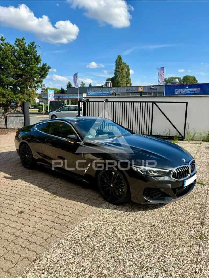 2021 BMW M8